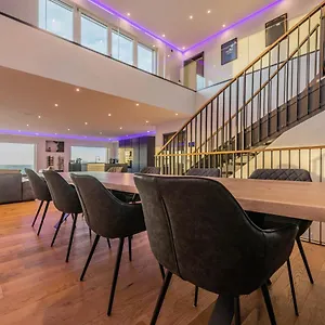 Villa Moderne Mit Whirlpool Und Heimkino, Waldkirchen
